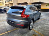 VOLVO   XC40