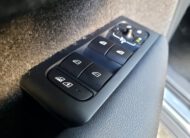 VOLVO   XC40