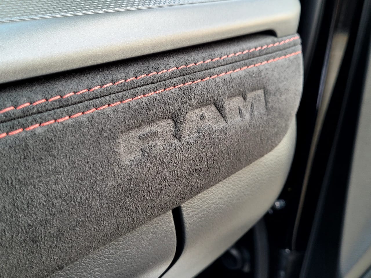 RAM RAMPAGE 2.0 HURRICANE  R/T 4X4