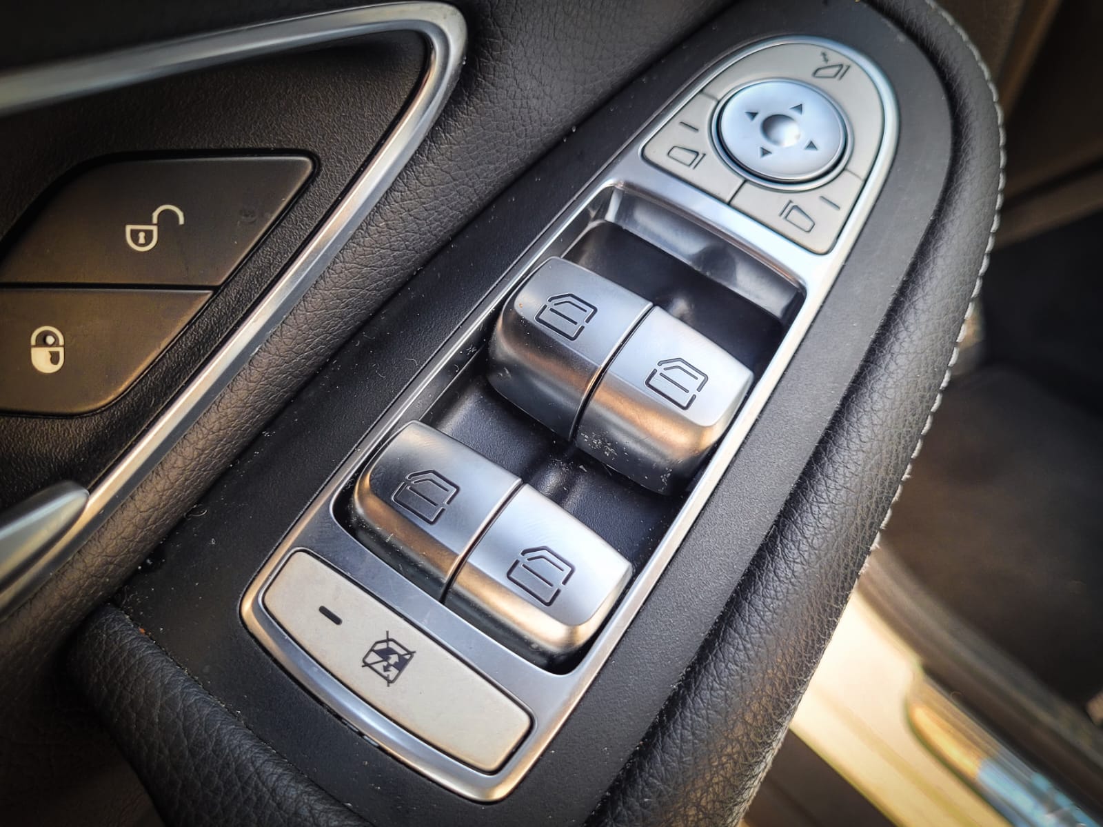 MERCEDES-BENZ GLC 250 2.0 CGI GASOLINA COUPÉ 4MATIC 9G-TRONIC