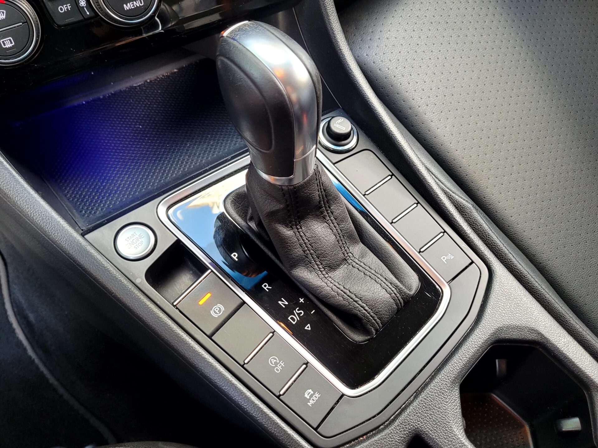 VOLKSWAGEN JETTA 1.4 250 TSI TOTAL FLEX COMFORTLINE TIPTRONIC