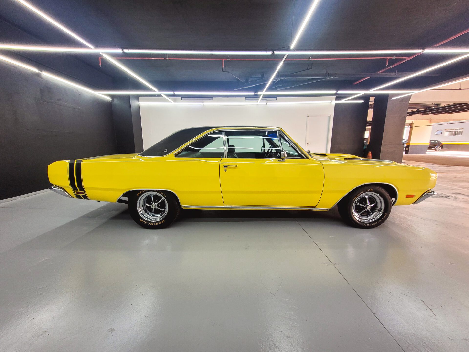 DODGE CHARGER 5.2 R/T V8 GASOLINA 2P MANUAL