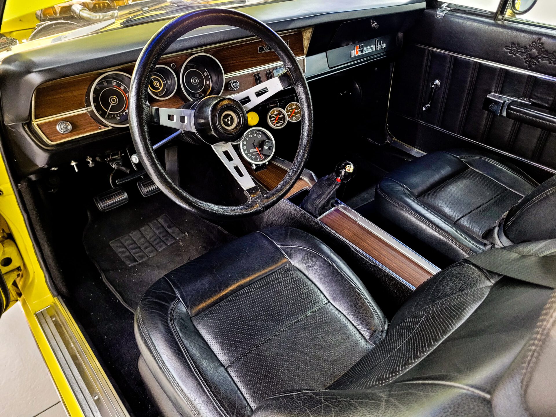 DODGE CHARGER 5.2 R/T V8 GASOLINA 2P MANUAL