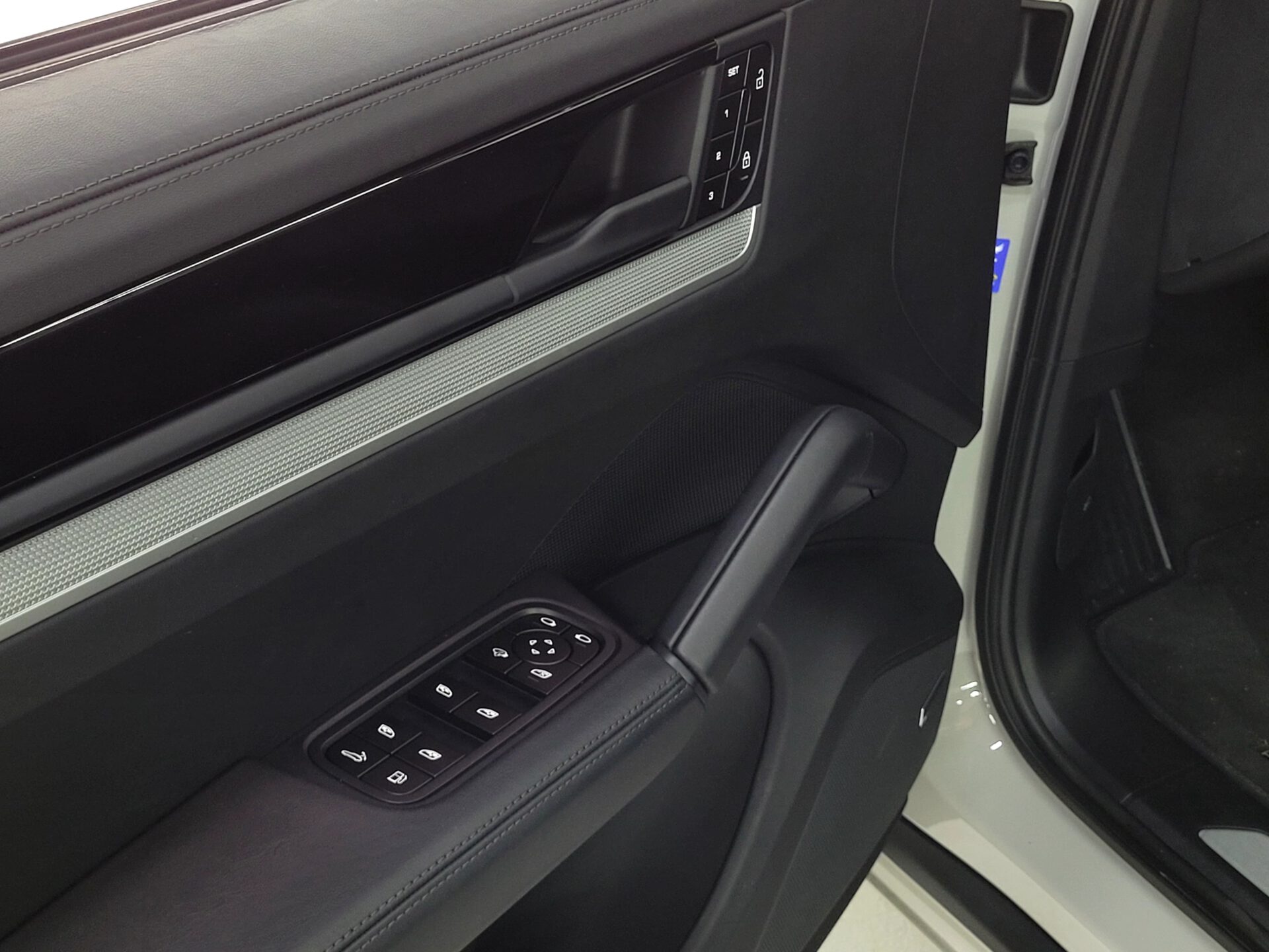 PORSCHE CAYENNE 3.0 V6 S E-HYBRID COUPÉ AWD TIPTRONIC S 2024